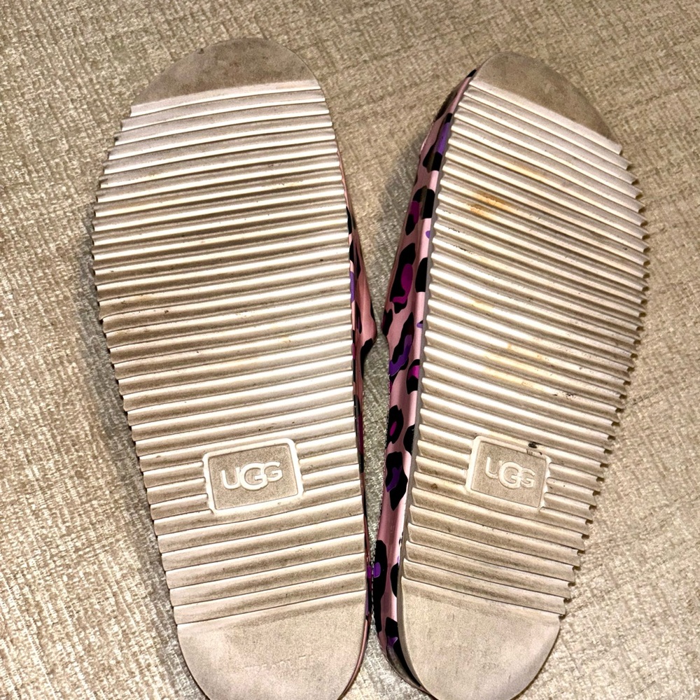 UGG Leopard Size 8 Pink Animal Print Slides Print Summer Sandals Cozy Barbiecore - Picture 6 of 6